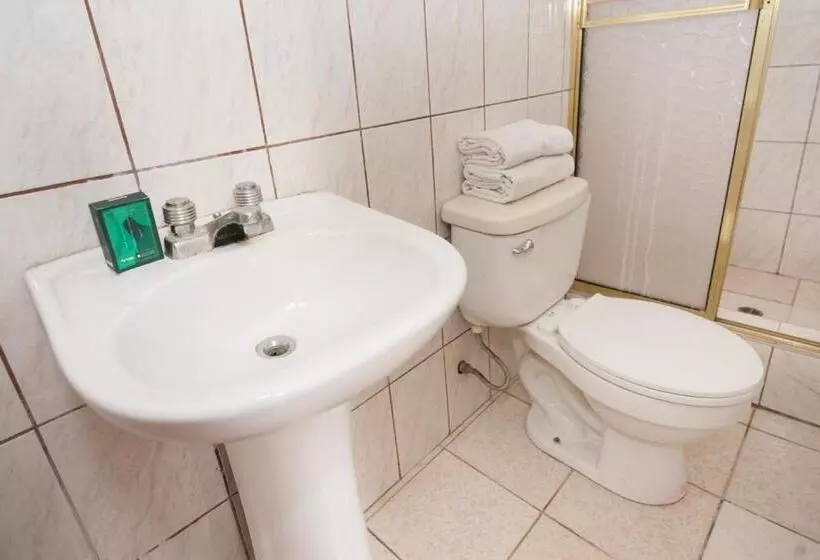 Отель Ayenda Casa Escondida San Cristobal Premium