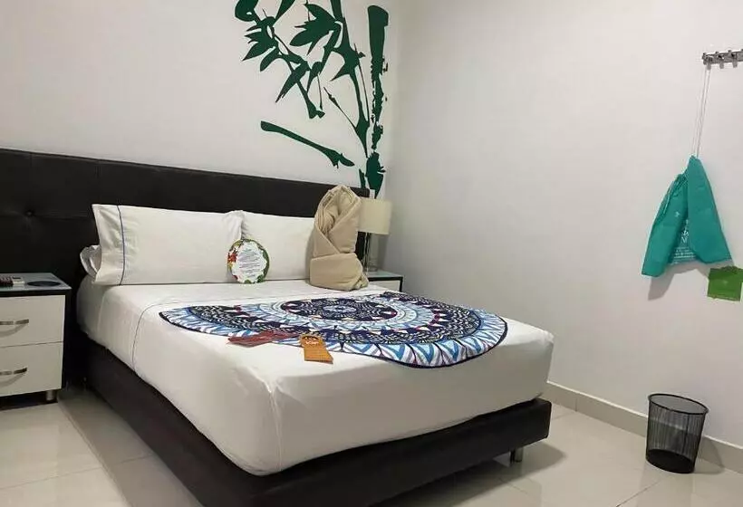 ホテル Bolivariana Plaza Medellin