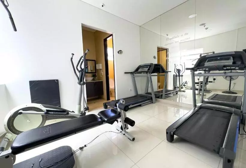 ホテル Bolivariana Plaza Medellin