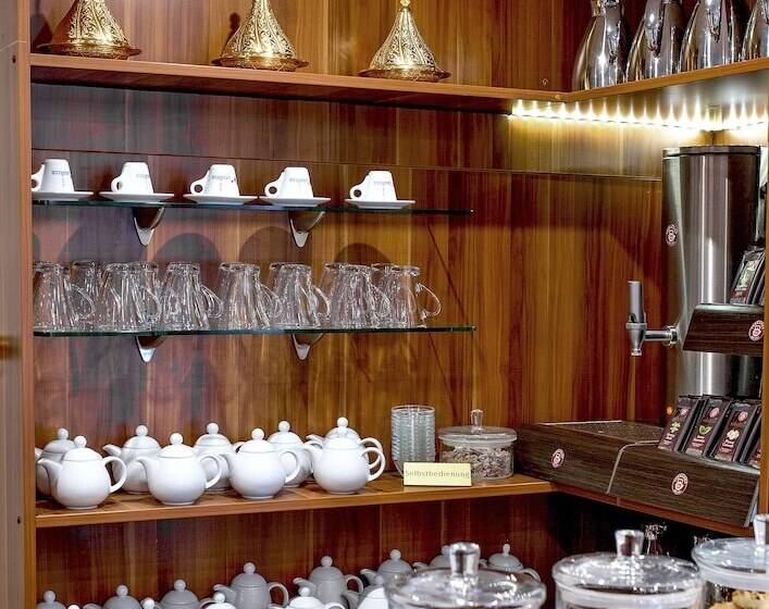 Tiptop Hotel Burgschmiet Garni