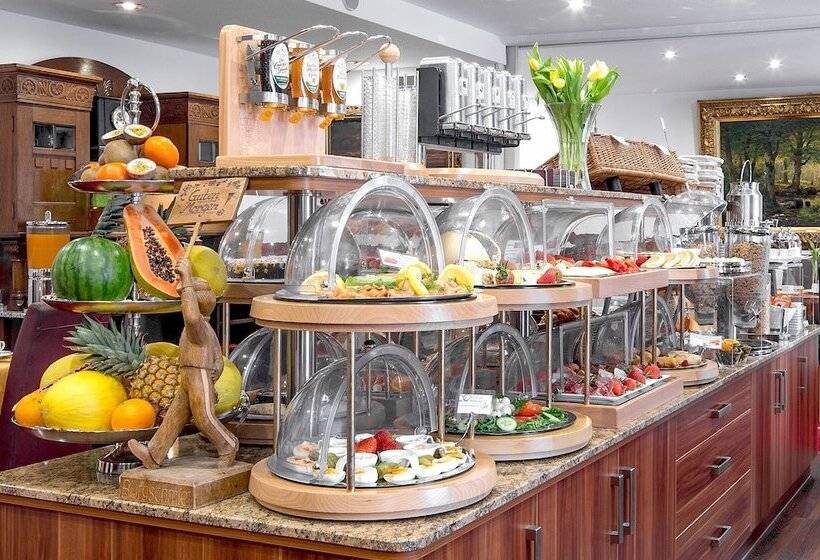 Tiptop Hotel Burgschmiet Garni