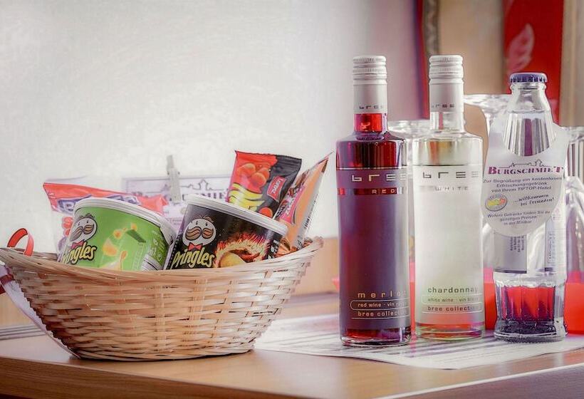 Tiptop Hotel Burgschmiet Garni