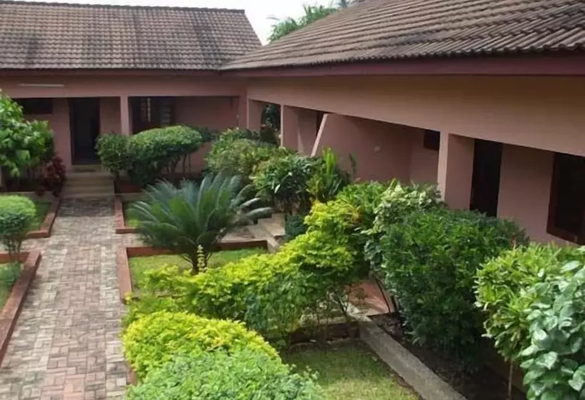 酒店 Coconut Grove Miners Lodge