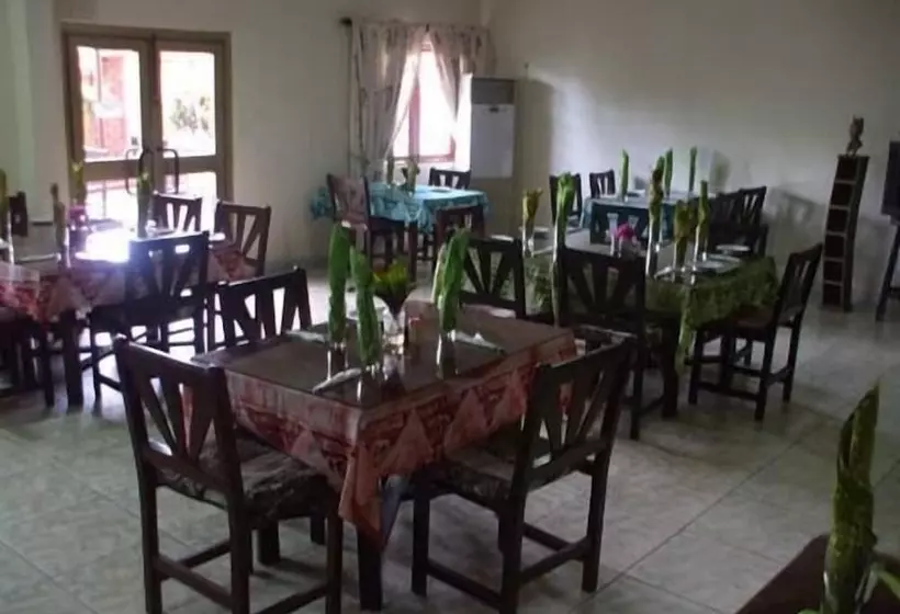 酒店 Coconut Grove Miners Lodge