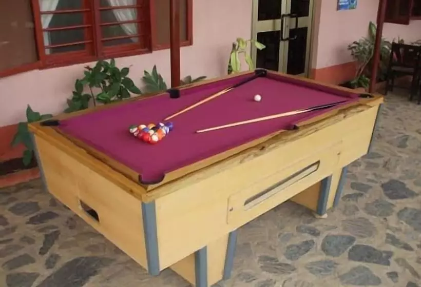 酒店 Coconut Grove Miners Lodge