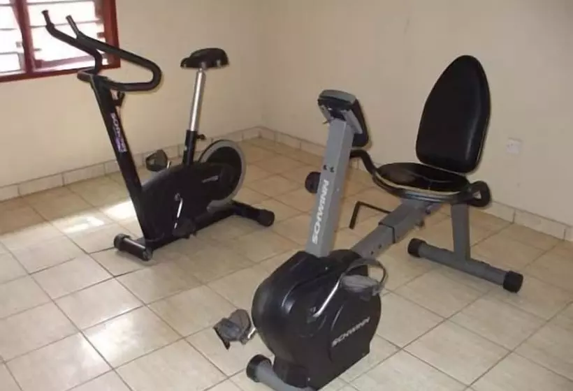 酒店 Coconut Grove Miners Lodge