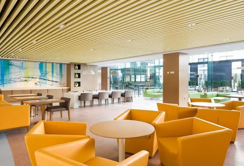 Отель Holiday Inn Express Beijing Airport Zone, An Ihg