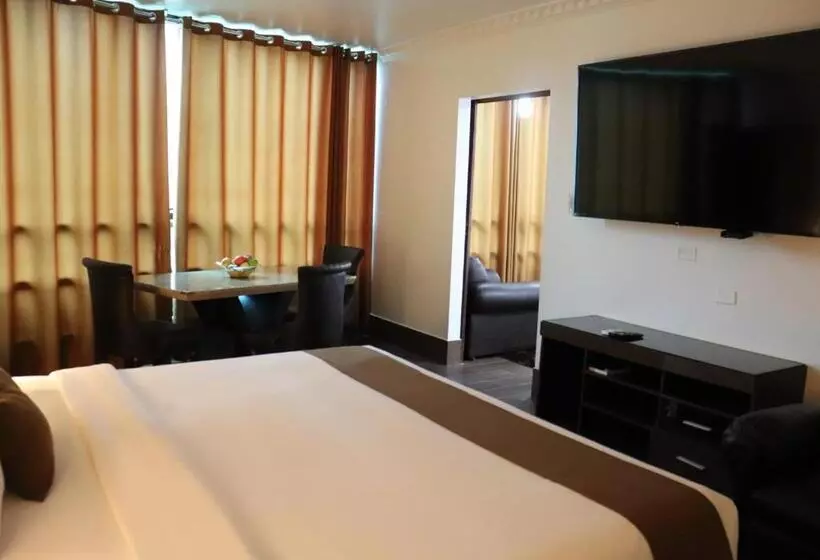 Отель Suites Inkari