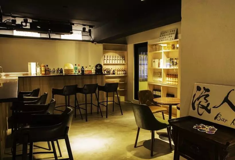 Hotelli Just Live Inntaipei Station