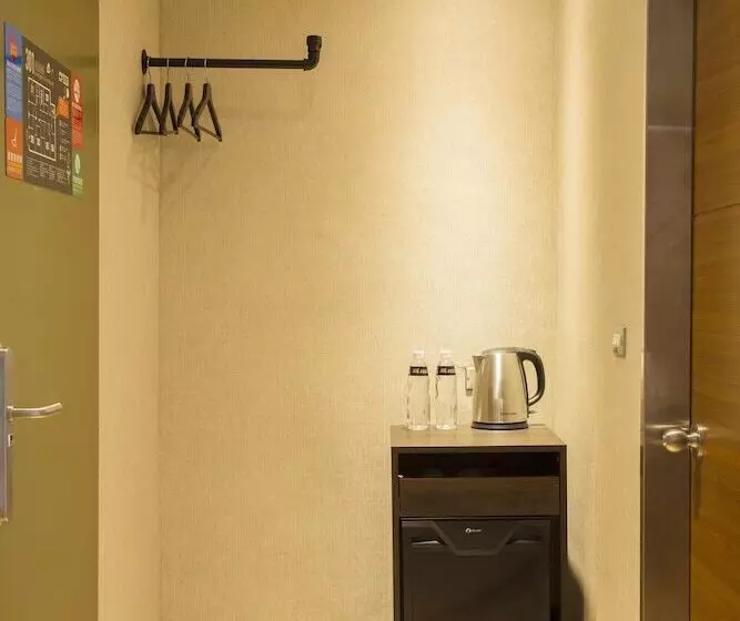 Hotelli Just Live Inntaipei Station