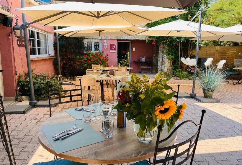 호텔 Logis La Bastide Des Golfs