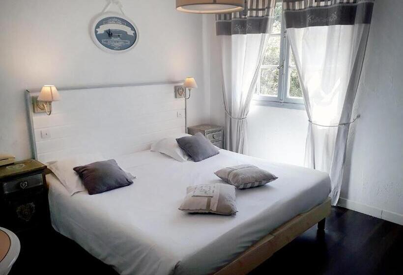 호텔 Logis La Bastide Des Golfs