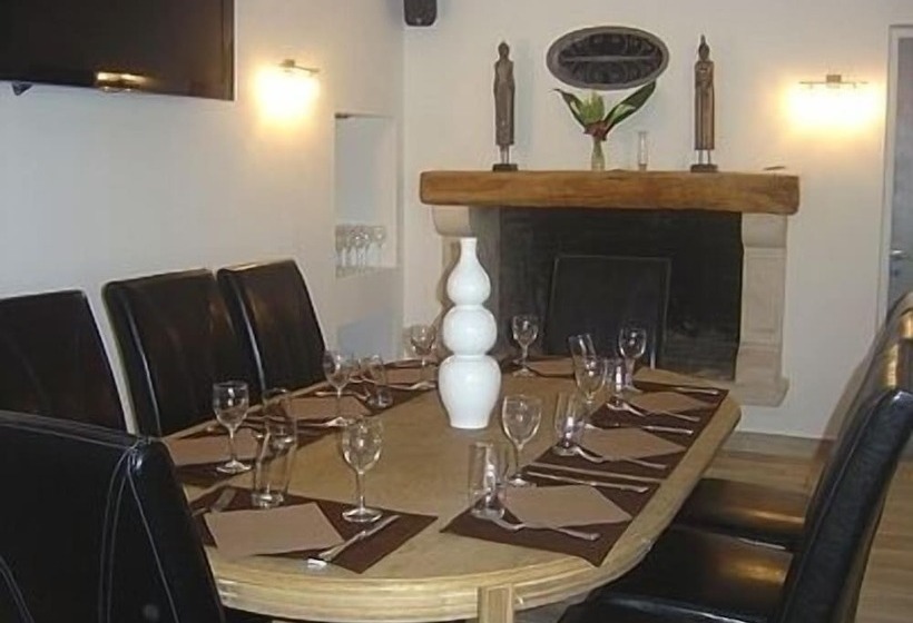 호텔 Logis La Bastide Des Golfs