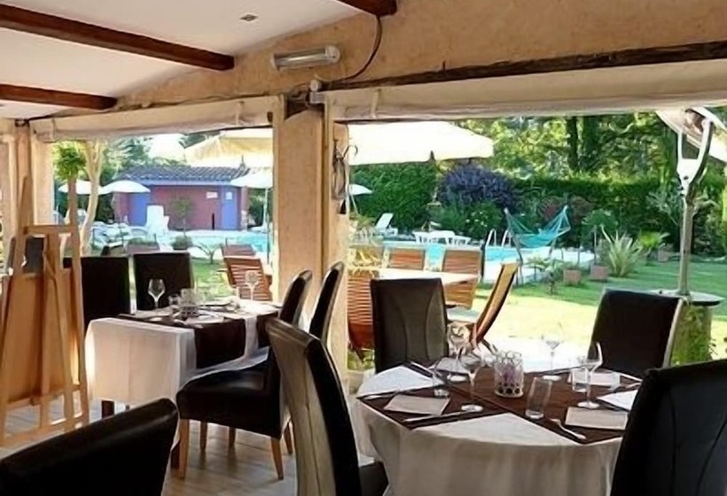 호텔 Logis La Bastide Des Golfs