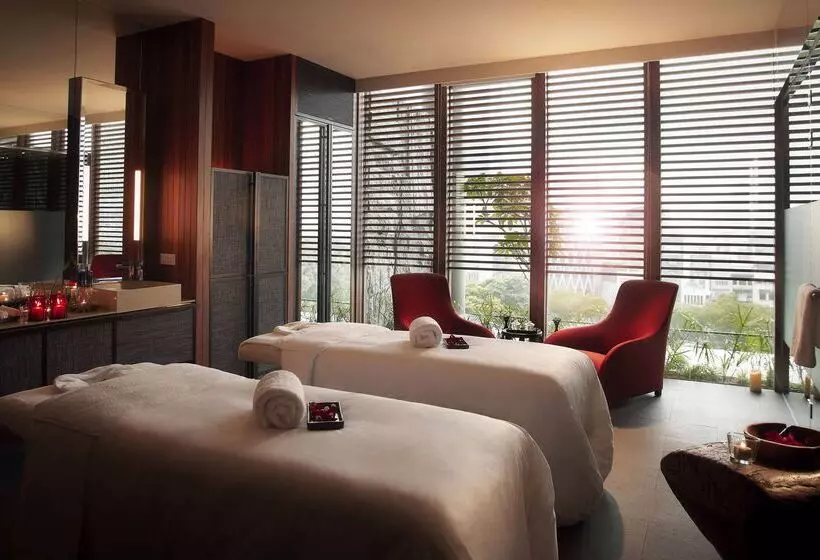 هتل Parkroyal Collection Pickering, Singapore