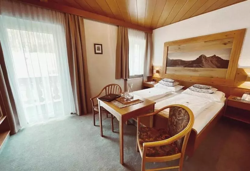 Отель Völserhof