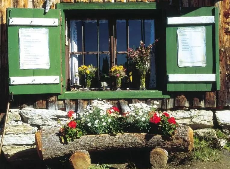 Отель Völserhof