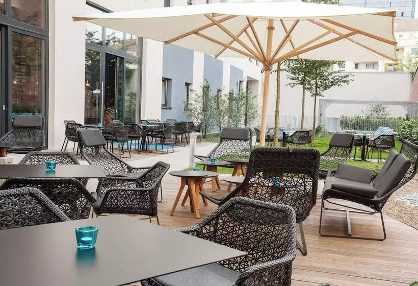 Motel One Düsseldorf Hauptbahnhof