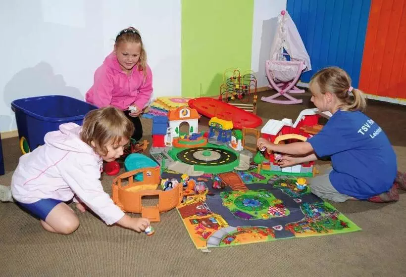 リゾートホテル Marco Polo Alpina Familien & Sport