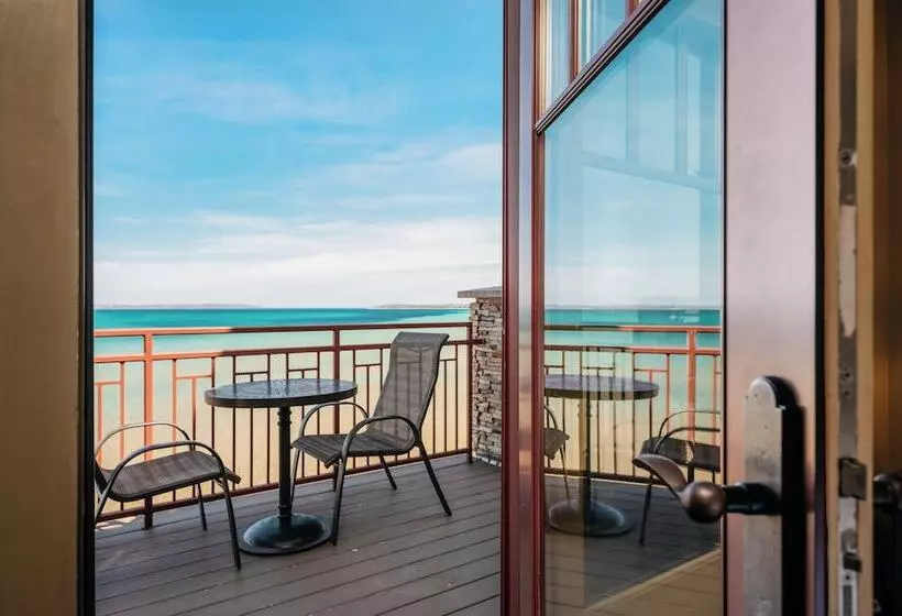 リゾートホテル Tamarack Lodge