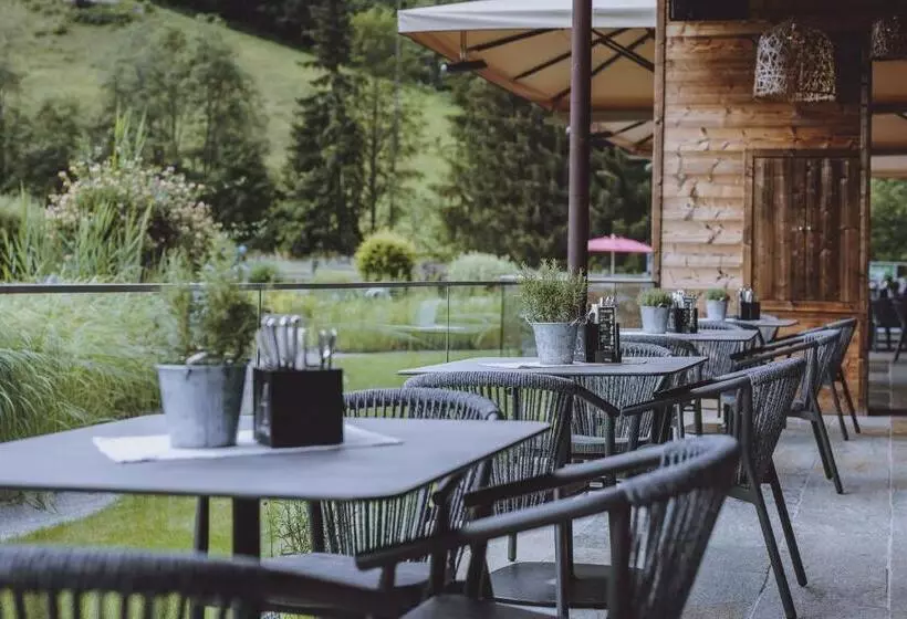 Ski & Bike Hotel Wiesenegg