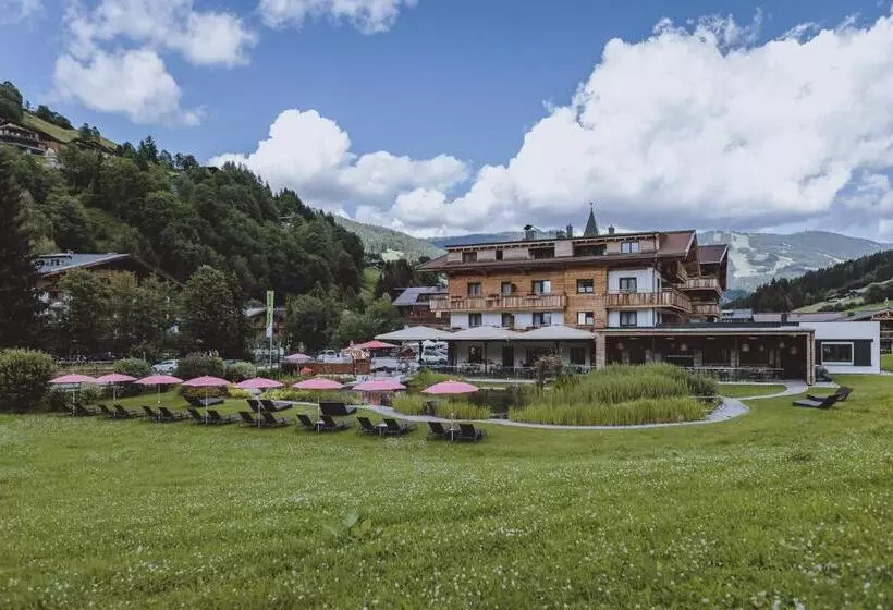 Ski & Bike Hotel Wiesenegg