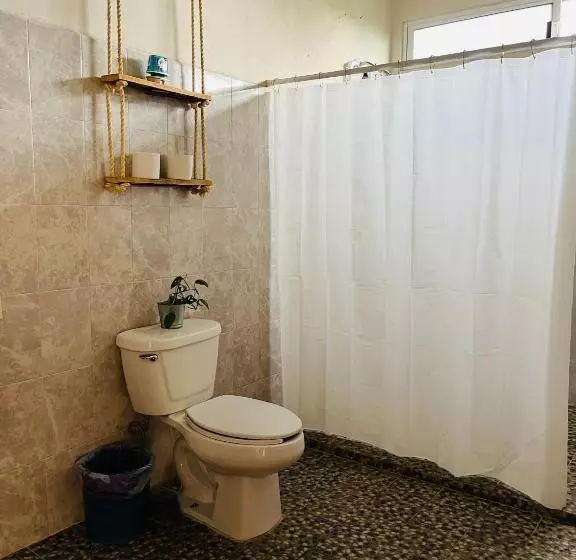 Retkeilymaja Casa Karma