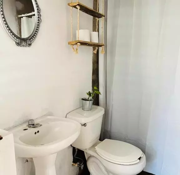 Retkeilymaja Casa Karma