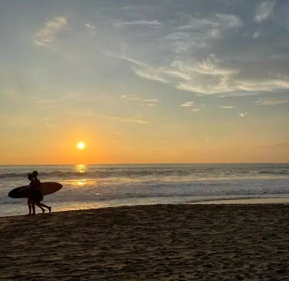 Retkeilymaja Casa Karma