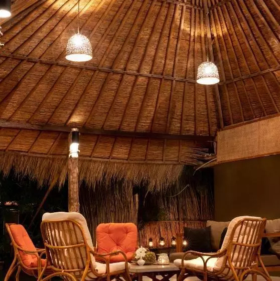 هتل Club Mango Resort