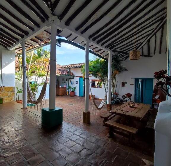 هتل Florré Blossom