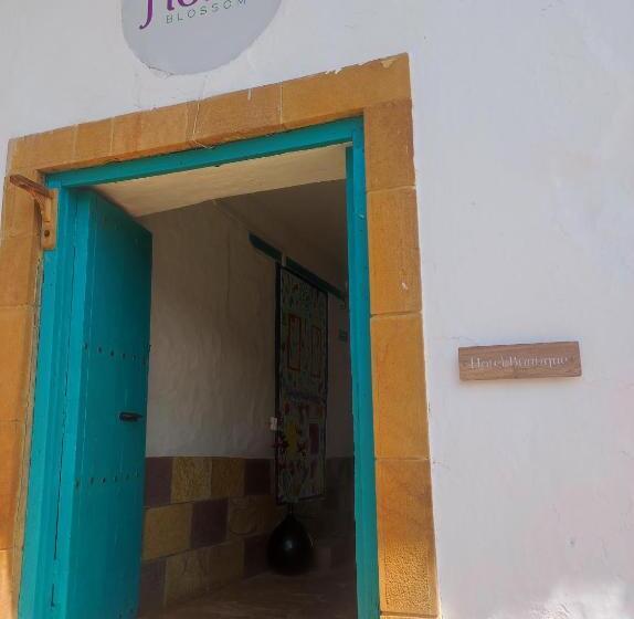 هتل Florré Blossom