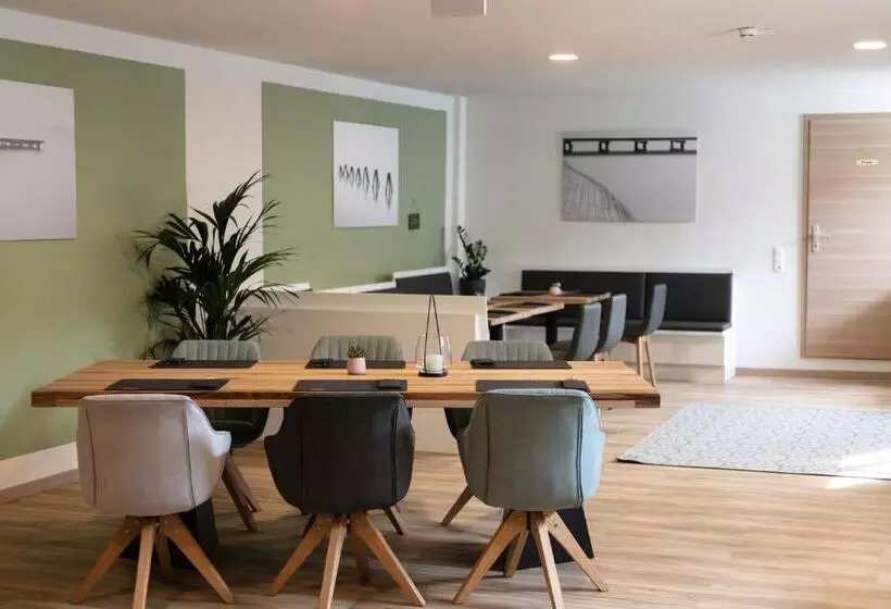 ホテル Kracher Landhaus No 2   Inklusive Pool