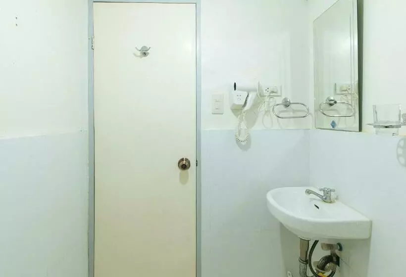 هتل Mi Casa Deca Clark Residences Pampanga