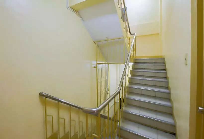 ホテル Oyo 840 Orangenest Apartelle