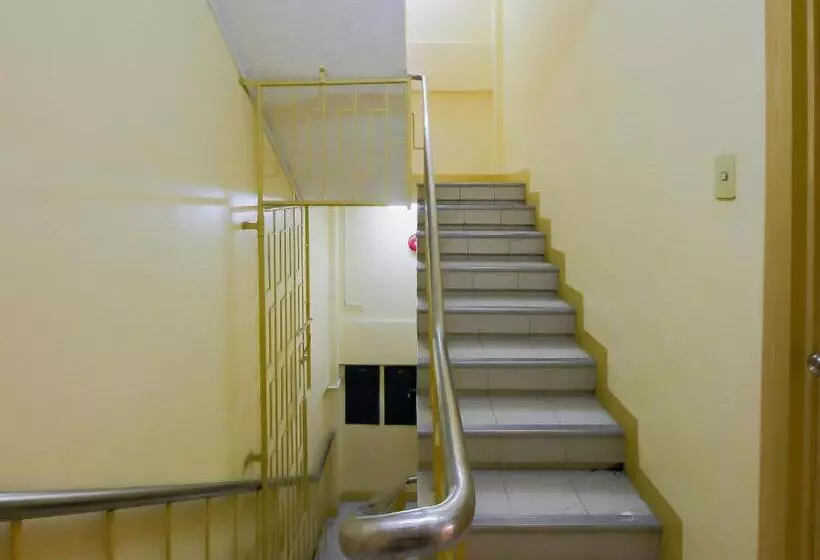 ホテル Oyo 840 Orangenest Apartelle