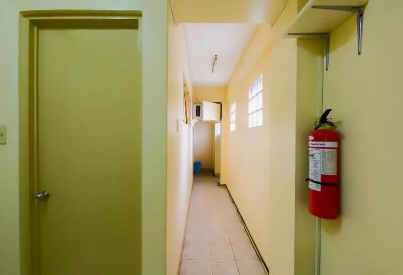 ホテル Oyo 840 Orangenest Apartelle