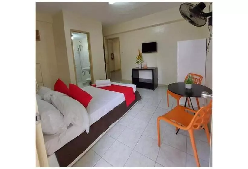 ホテル Oyo 840 Orangenest Apartelle