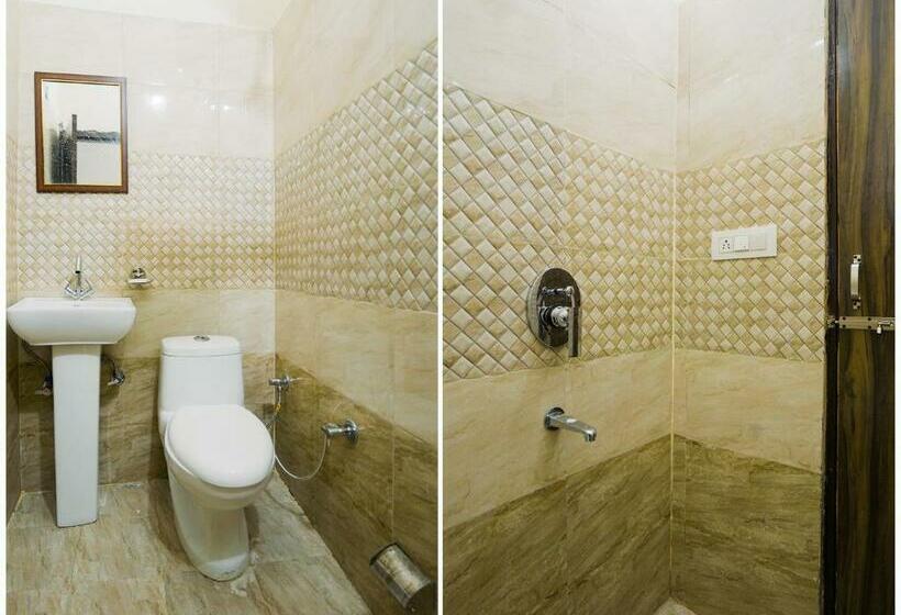 Hotel Oyo 84355 Saini