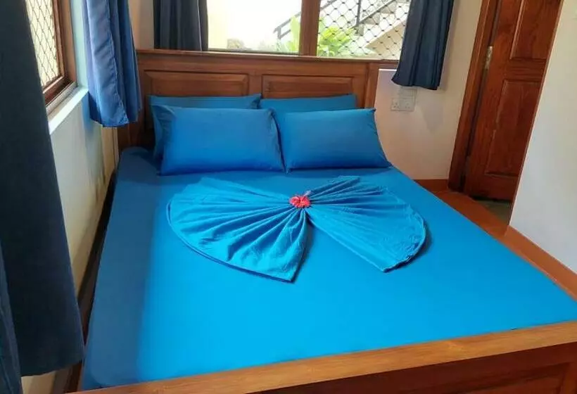 پانسیون El Nivasa Villa In Weligama