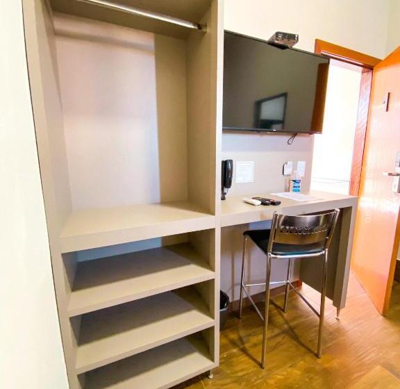 بنسيون Pousada Reserva Central