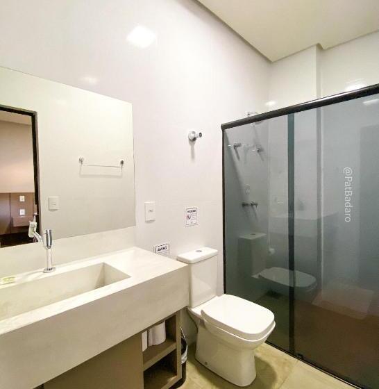 بنسيون Pousada Reserva Central