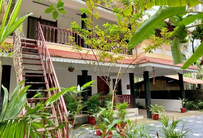 Majatalo Tattwamasi Ayuryoga With Breakfast And Yoga