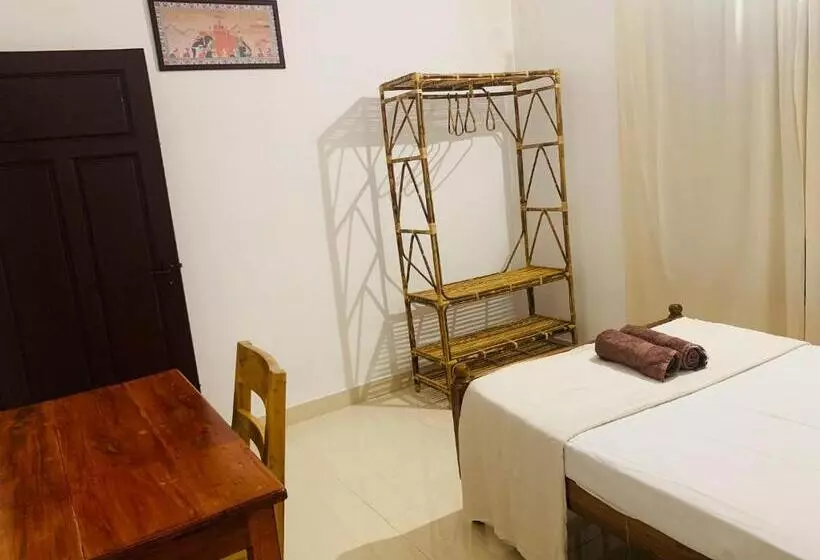 Majatalo Tattwamasi Ayuryoga With Breakfast And Yoga