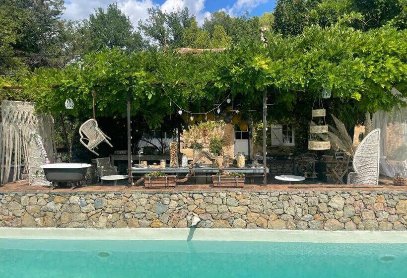 צימר La Bergerie Barbebelle