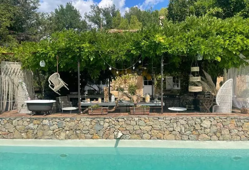 Aamiaismajoitus (B&B) La Bergerie Barbebelle