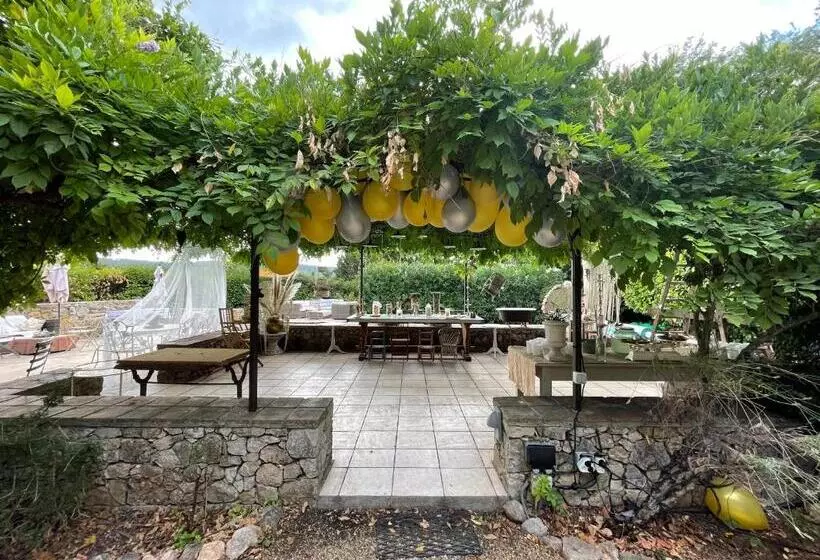 Aamiaismajoitus (B&B) La Bergerie Barbebelle