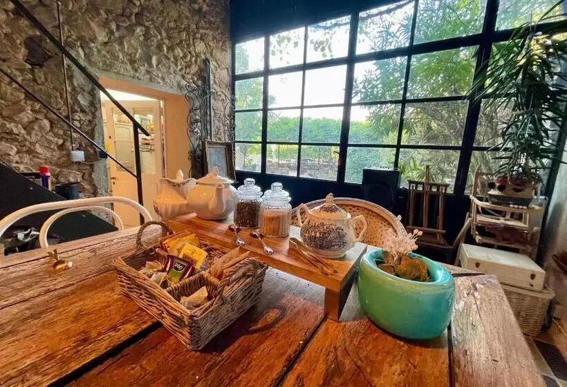 Aamiaismajoitus (B&B) La Bergerie Barbebelle