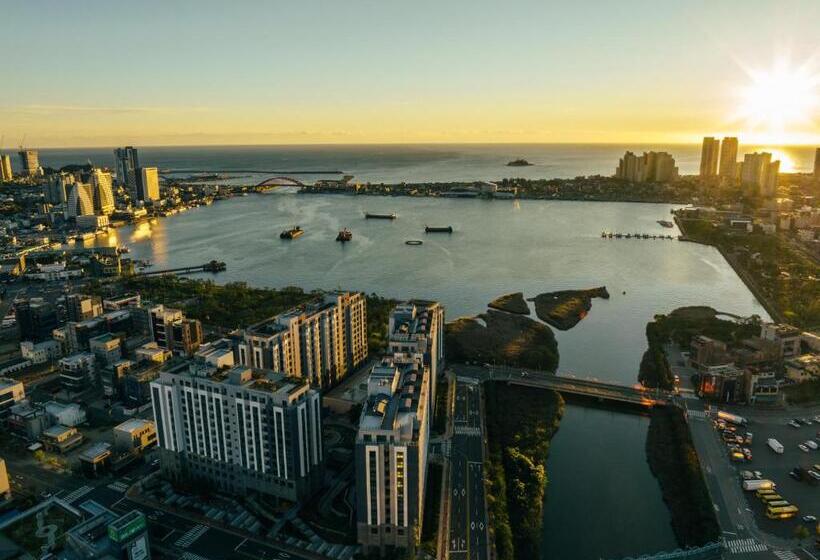 Отель Chestertons Sokcho