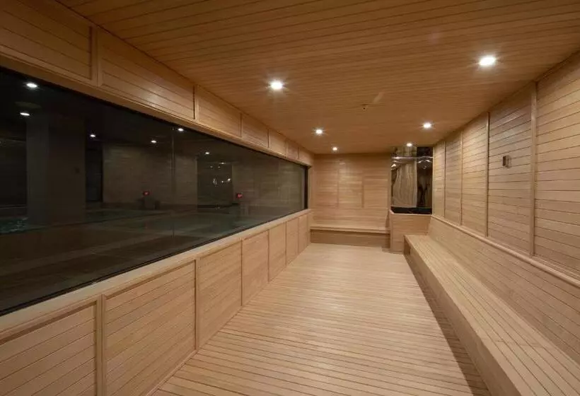 هتل Chestertons Sokcho